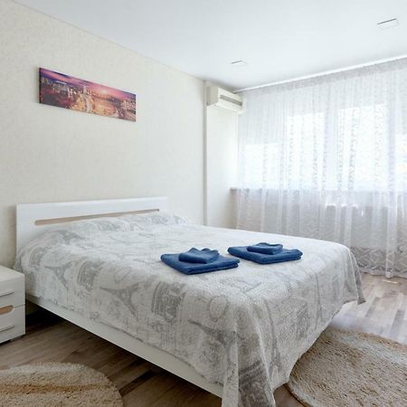 088 Apartment Near Airport Zhulyan 基輔 外观 照片